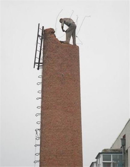 磚煙囪拆除工程.jpg