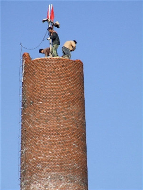 磚煙囪人工拆除.jpg